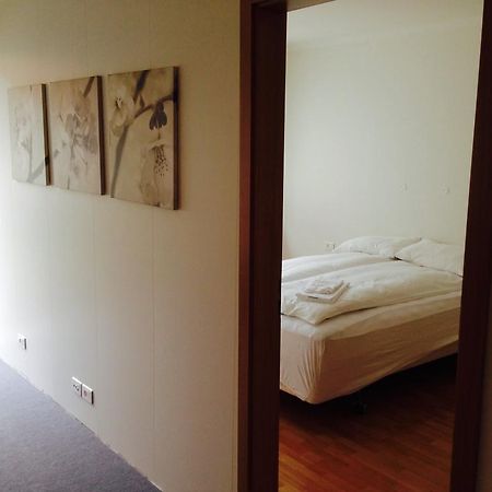 Guesthouse Marina Travel เฮิฟน์ ภายนอก รูปภาพ